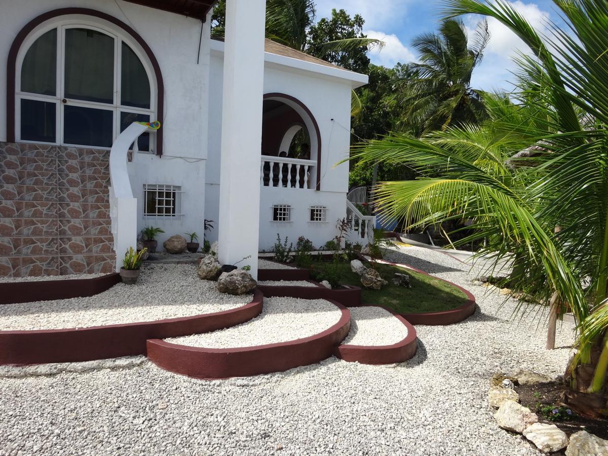 House Rapunzel Hotel Oslob Ngoại thất bức ảnh